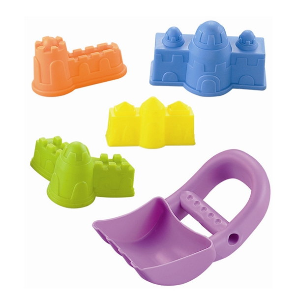 Plastic toys
