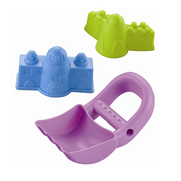 Plastic toys